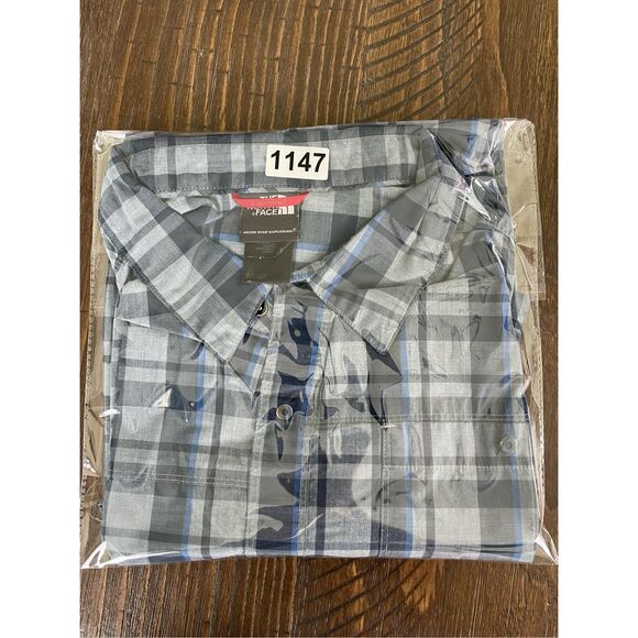 The North Face Plaid Button Down Shirt Men XL Blue Grey‎ Lightweight Outdoor - Picture 10 of 10